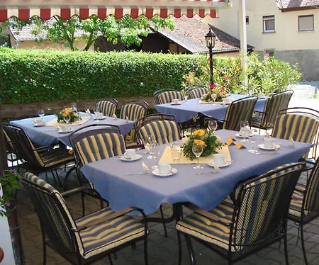 Landhaus Zum Falken Tauberzell
